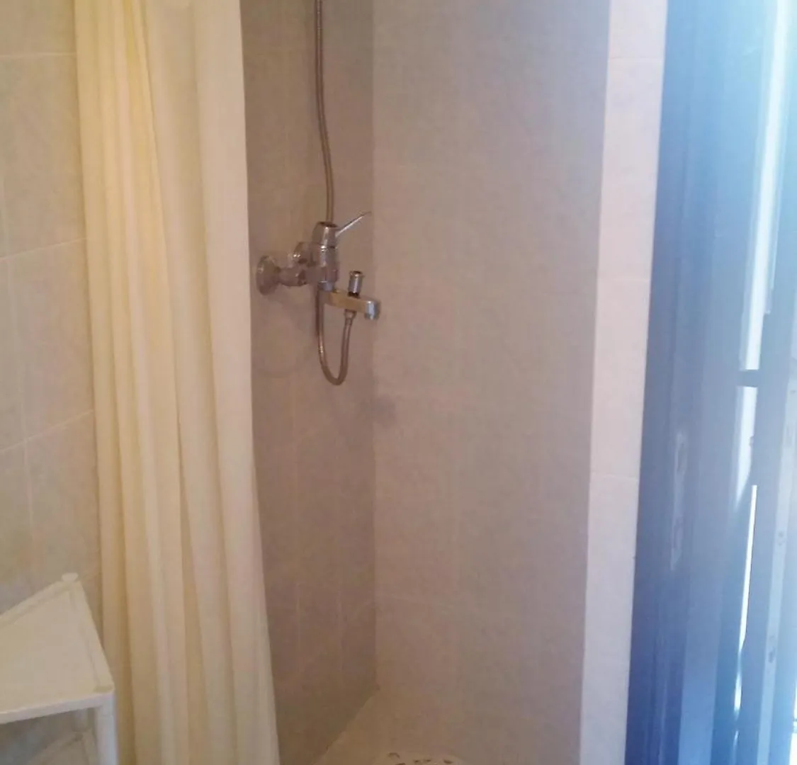 Apartments With A Parking Space Novi Vinodolski - 11702